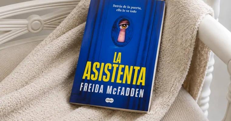 La Asistenta
